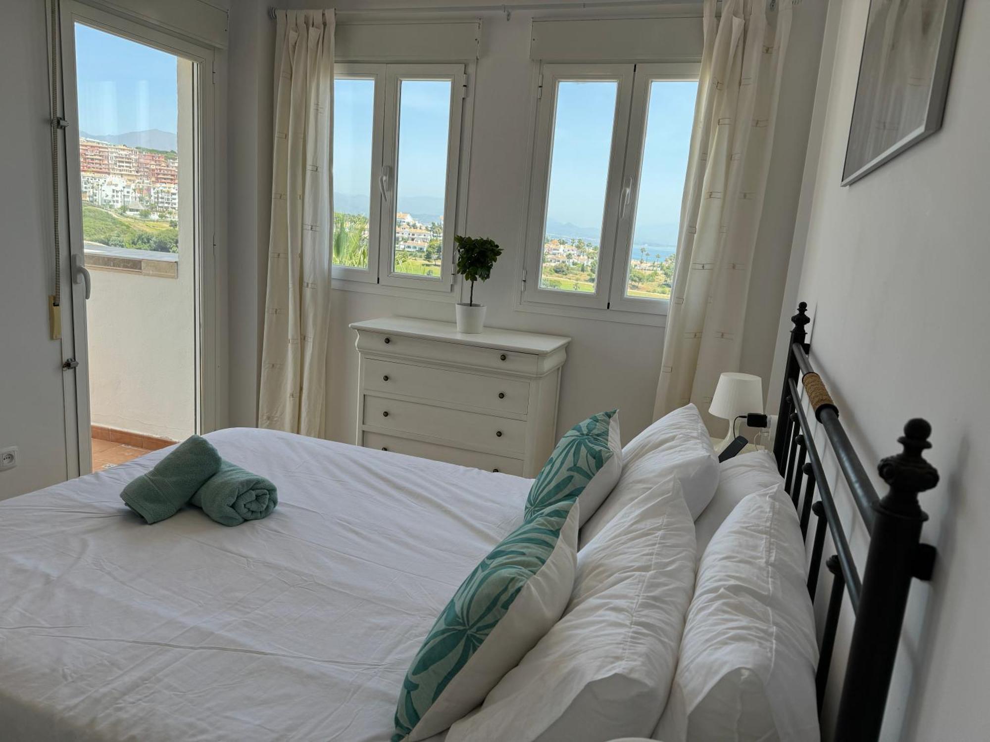 Casa Feliz - Penthouse In Manilva Daire Dış mekan fotoğraf