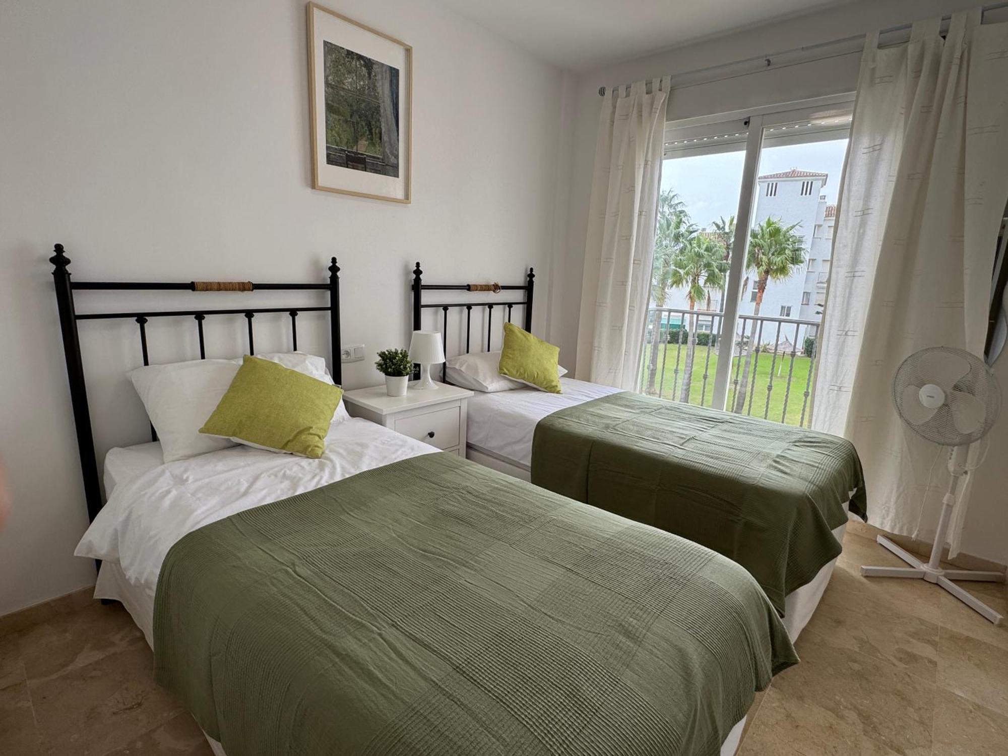 Casa Feliz - Penthouse In Manilva Daire Dış mekan fotoğraf